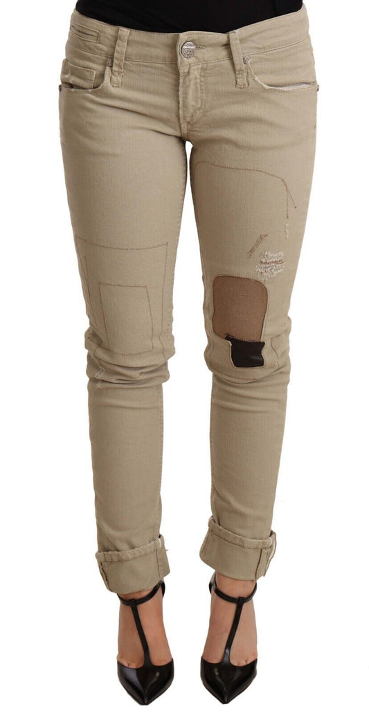 Pantalón doblado de corte slim con parte inferior de algodón en denim beige