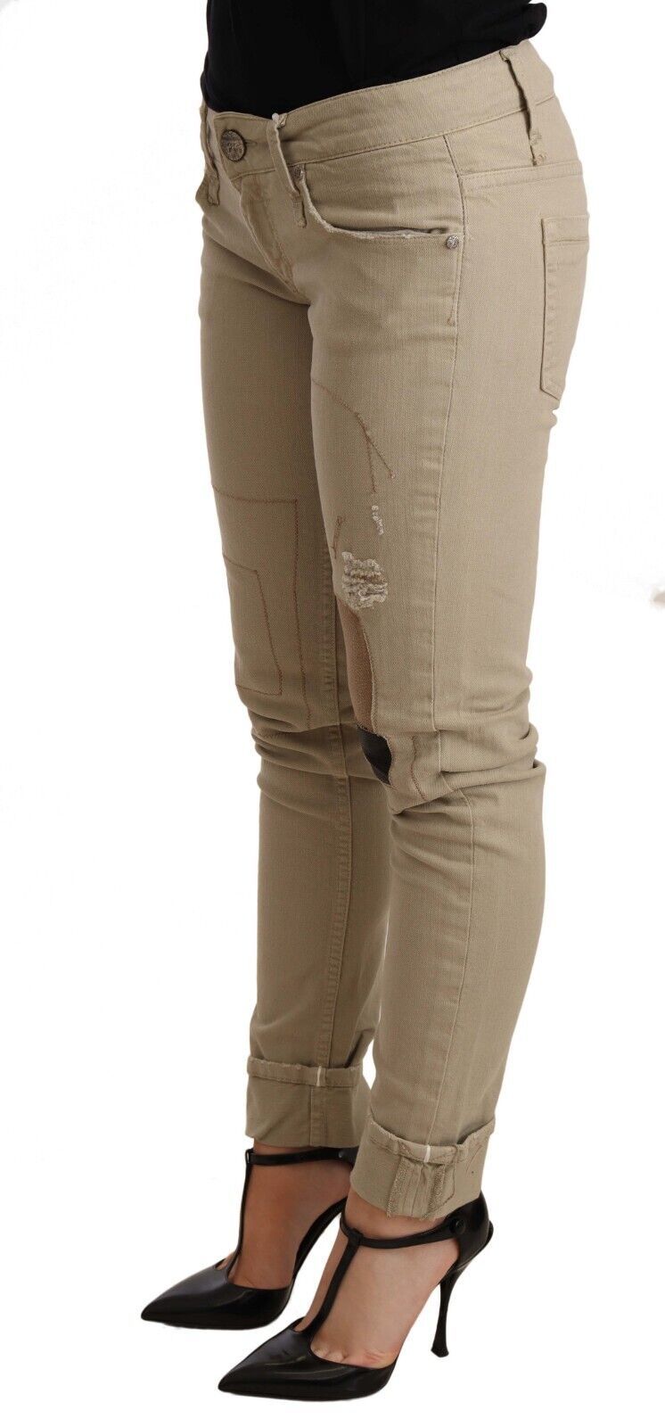 Pantalón doblado de corte slim con parte inferior de algodón en denim beige