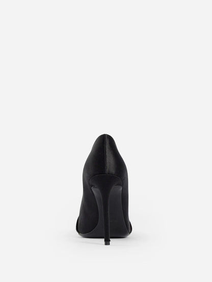 Black Leather Women Pump