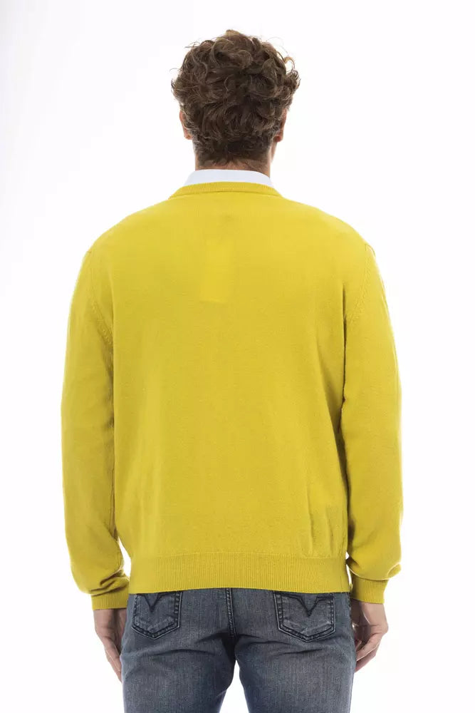 Pull en laine jaune