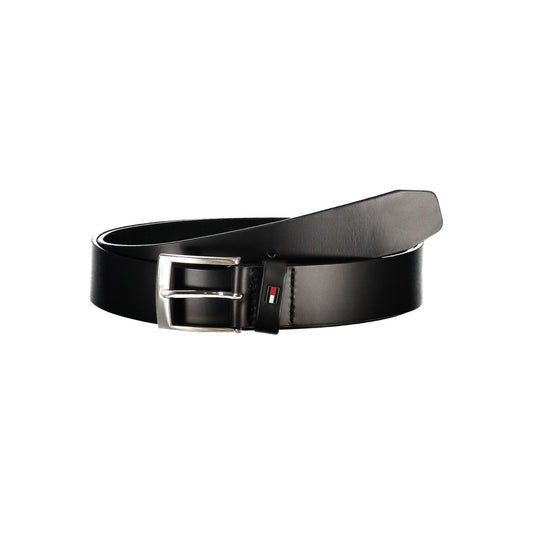 Sleek Black Leather Belt with Classic Metal Buckle