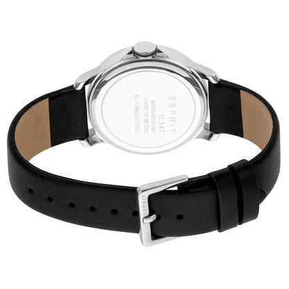 Reloj plateado para mujer.